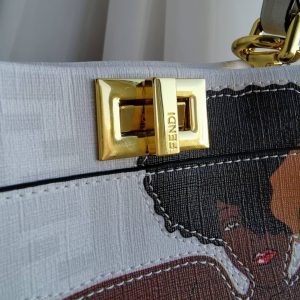 Сумка Fendi Peekaboo