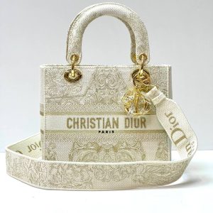 Сумка Dior Lady D-Lite