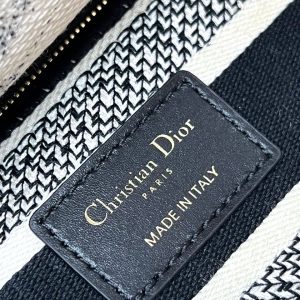 Сумка Dior Lady D-Lite