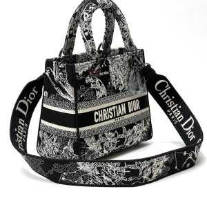 Сумка Dior Lady D-Lite