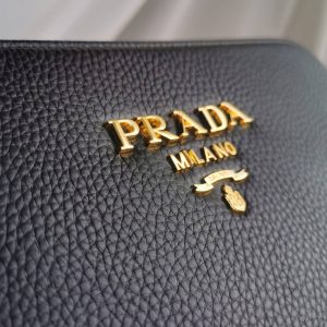 Сумка Prada