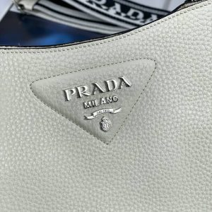 Сумка Prada