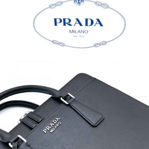 Сумка Prada