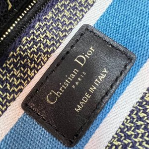 Сумка Dior Lady D-Lite