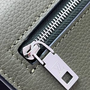 Сумка Louis Vuitton Mylockme BB