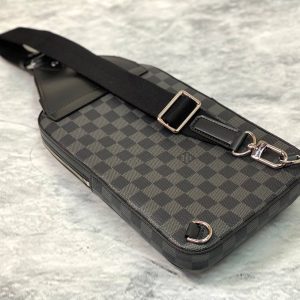 Сумка Louis Vuitton Avenue Sling