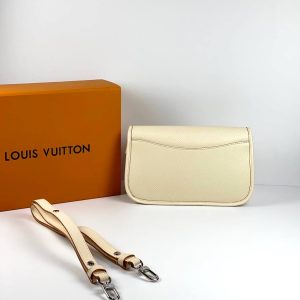 Сумка Louis Vuitton Buci