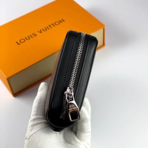 Клатч Louis Vuitton