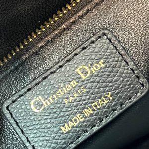 Сумка Dior 30 Montaigne