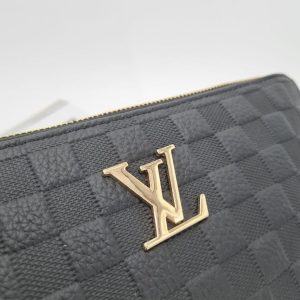 Клатч Louis Vuitton