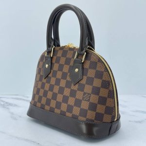 Сумки Louis Vuitton Alma PM