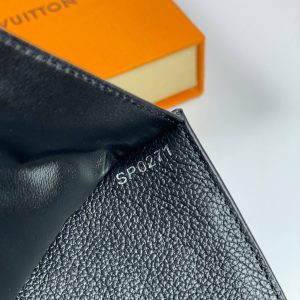 Обложка на паспорт Louis Vuitton