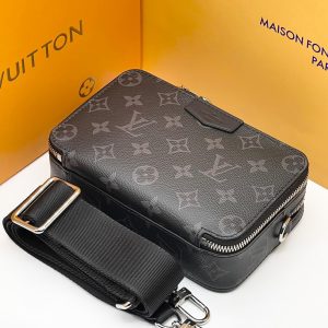 Сумка Louis Vuitton Alpha