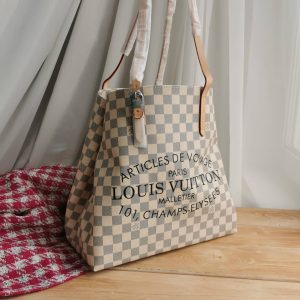 Сумка Louis Vuitton