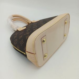 Сумки Louis Vuitton Alma PM