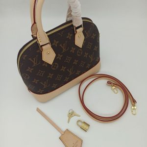 Сумки Louis Vuitton Alma PM