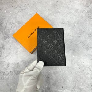 Обложка на паспорт Louis Vuitton