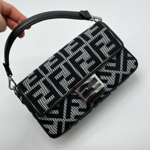 Сумка Fendi Baguette