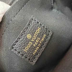 Сумка Louis Vuitton Lockme Tender