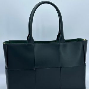 Сумка Bottega Veneta Medium Arco Tote Bag