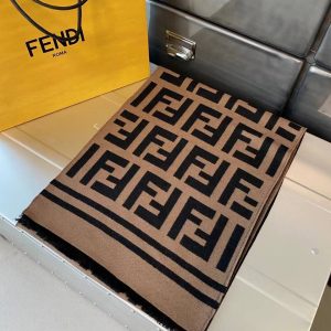 Шарф Fendi