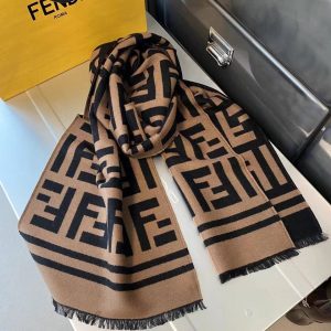 Шарф Fendi