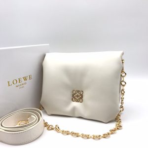 Сумка Loewe Goya