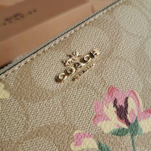 Кошелёк Coach