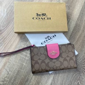 Кошелек Coach