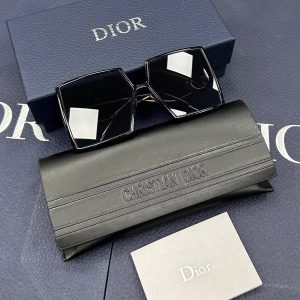 Солнцезащитные очки Dior