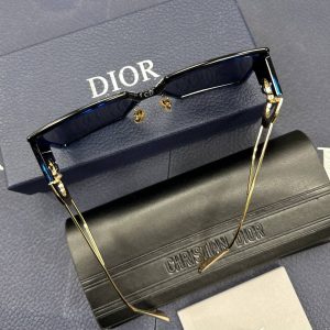 Солнцезащитные очки Dior