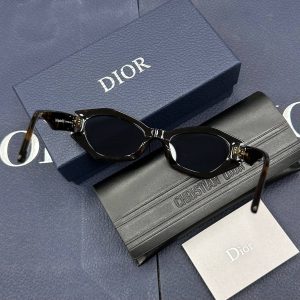 Солнцезащитные очки Dior