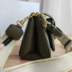 Сумка Marc Jacobs Chain Mini Satchel