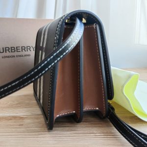 Сумка Burberry TB