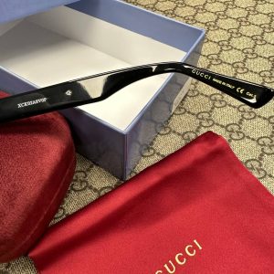 Солнцезащитные очки Gucci