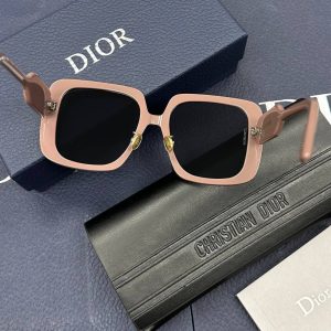 Солнцезащитные очки Dior