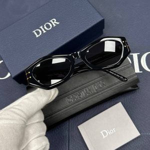 Солнцезащитные очки Dior