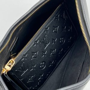 Сумка Louis Vuitton Carry All