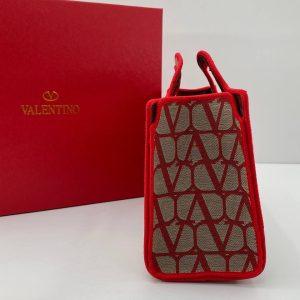 Сумка Valentino Garavani Le Troisième Toile Iconographe