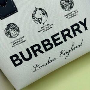 Сумка Burberry