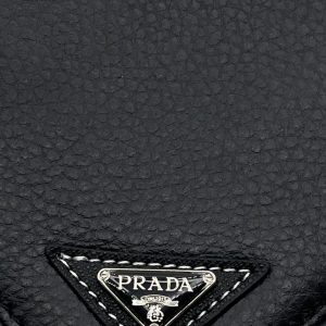 Кошелек Prada