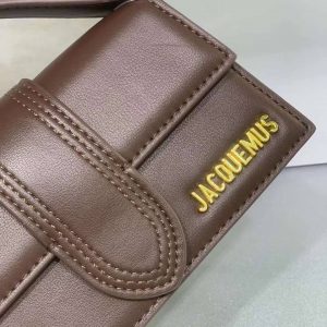 Сумка Jacquemus Le Grand Bambino