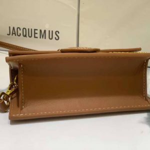 Сумка Jacquemus Le Grand Bambino