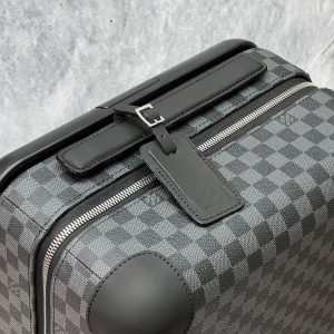 Чемодан Louis Vuitton