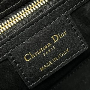 Сумка Dior 30 Montaigne Avenue