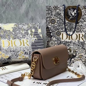 Сумка Dior 30 Montaigne Avenue