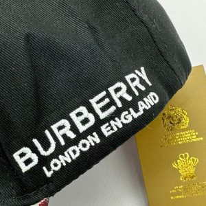 Бейсболка Burberry