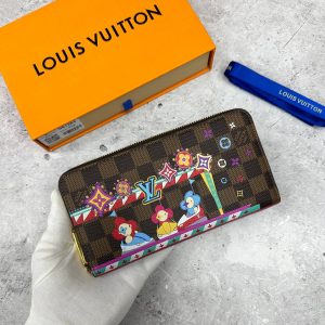 Кошелек Louis Vuitton Zippy Christmas Animation