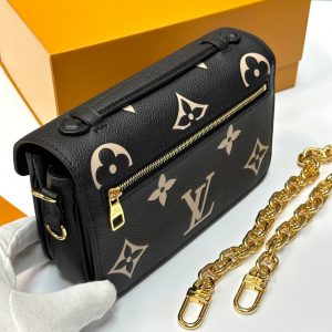 Сумка Louis Vuitton Pochette Metis East West