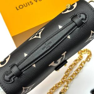 Сумка Louis Vuitton Pochette Metis East West